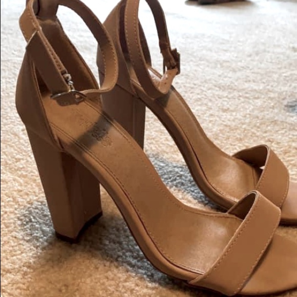 Size 7.5 Heels